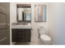 1 Bedroom | 1 Bathroom - 3400 Boulevard Saint-Elzéar W, Laval
 thumbnail 8