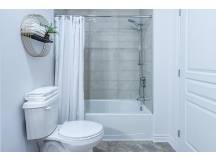2 Bedroom | 2 Bathroom - 329 Hymus Blvd,, Pointe-Claire
 thumbnail 8
