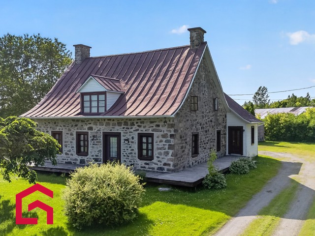 Maison 
               - 741,Rue Principale, Saint-Prosper-de-Champlain