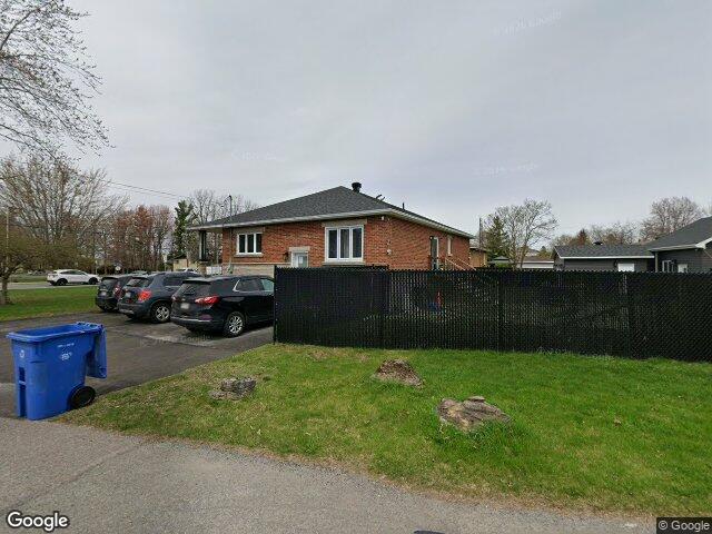 Maison 15½ - 735,Route St-Jean-Baptiste, Sainte-Martine