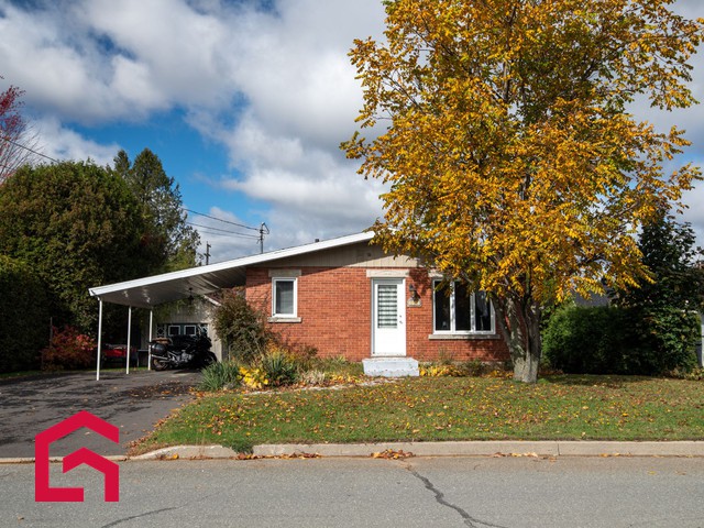 Maison 
               - 1949,Rue Dionne, Plessisville