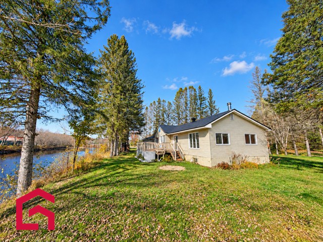 Maison  - 375,Ch. de la Rivière S., Rivière-Rouge