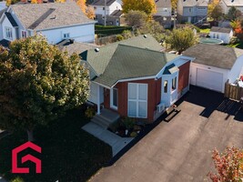 Maison 9½ - 3275,Boul. Gareau, Saint-Hubert (Longueuil)