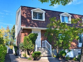 Maison 8½ - 9083 Av. Tourelles, Anjou (Montréal)