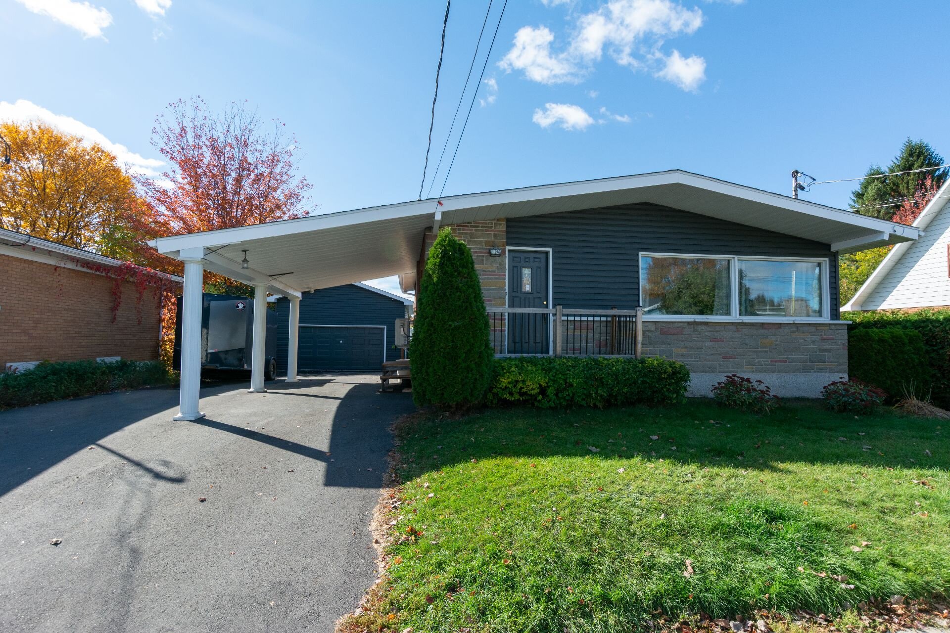 Maison 
               - 1150 Rue Chabanel, Drummondville