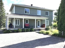 Maison 10½ - 5871 ch du Portage des roches N, Laterrière (Saguenay)