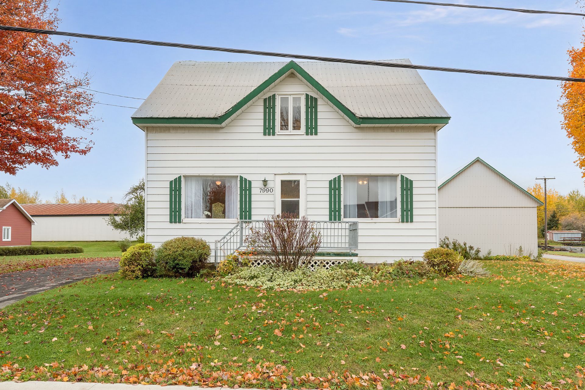Maison 
               - 7990,Boul. du Parc-Industriel, Bécancour