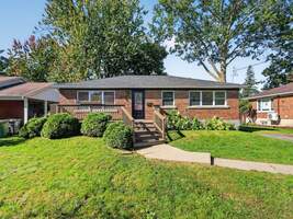 Maison 8½ - 574,Av. Westwood, Dorval/L'Île-Dorval